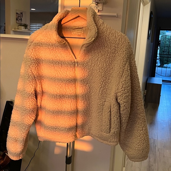 La Hearts Cream Sherpa Jacket - Picture 1 of 3